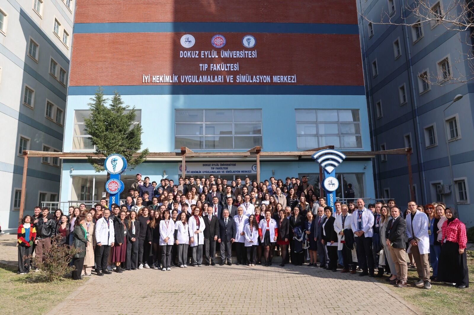 Akademik ve idari kadro açılışta bir araya geldi