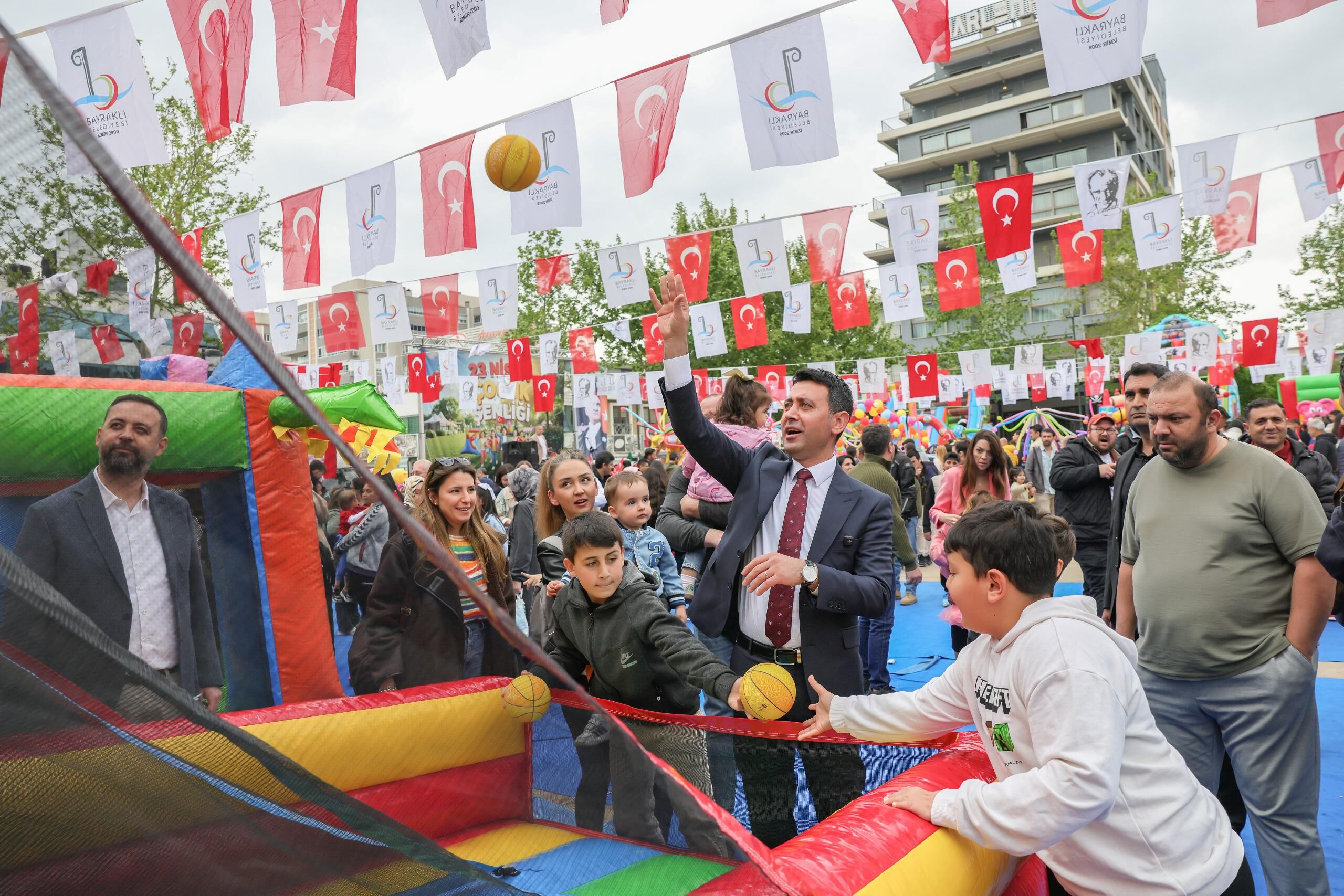 Bayraklı’da bayram bir haftaya sığmad