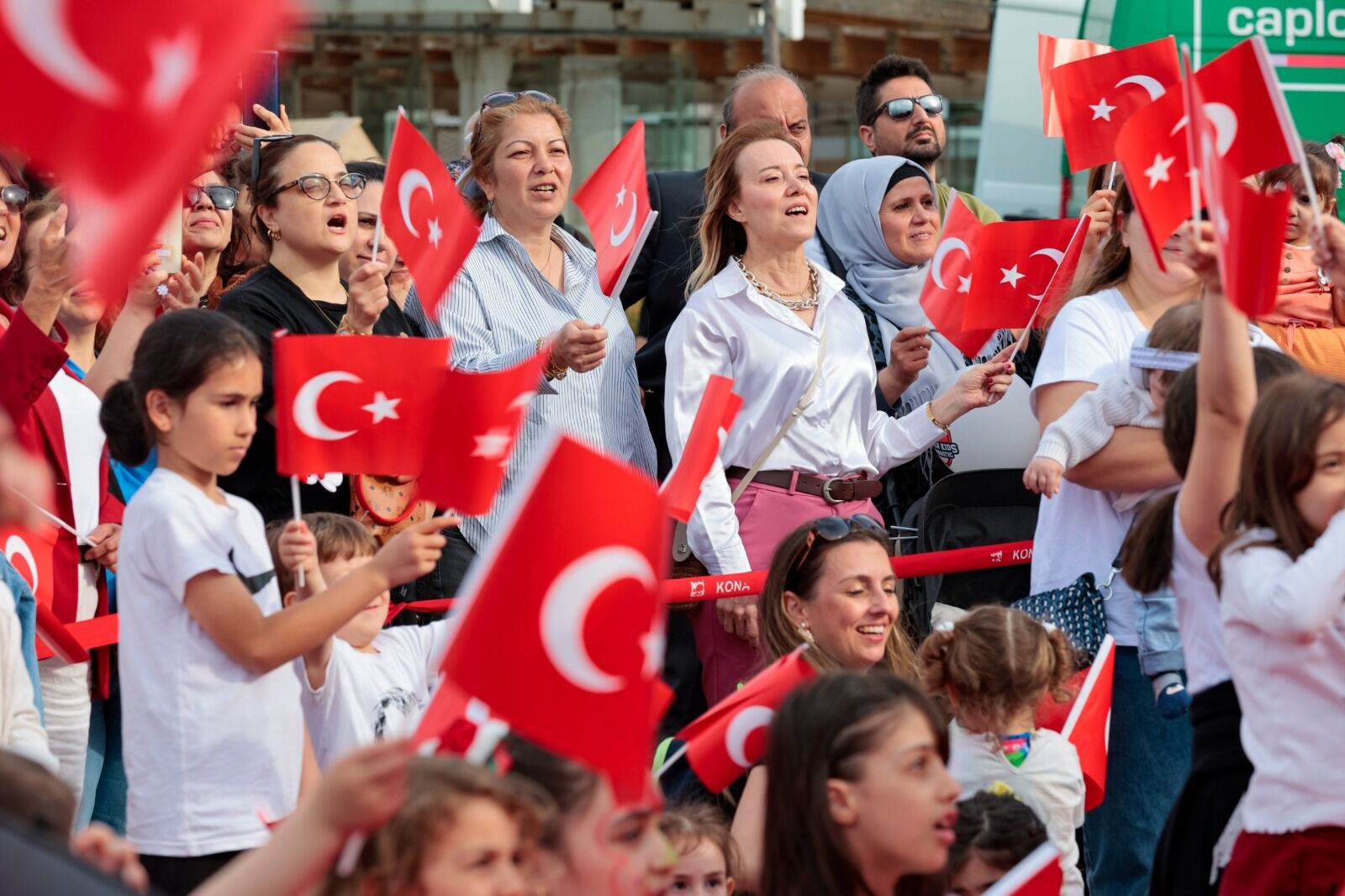 "Güvenli bir gelecek hakları"