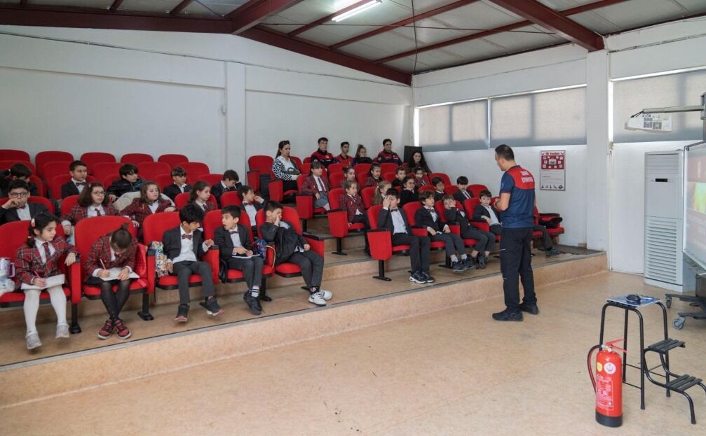 Üç kademeli eğitim modeliyle eksiksiz hazırlık