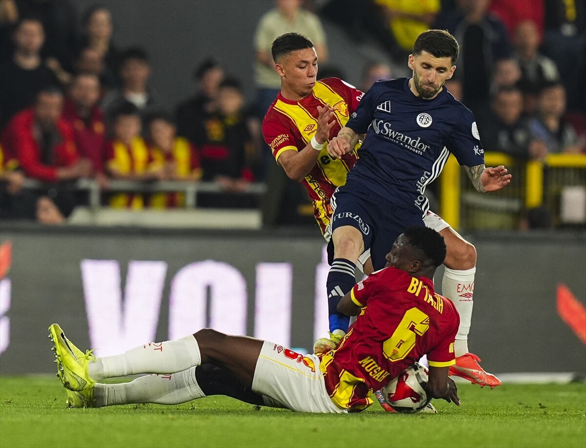 A A 20260425 41211455 41211448 G O Z T E P E H E S A P C O M A N T A L Y A S P O R