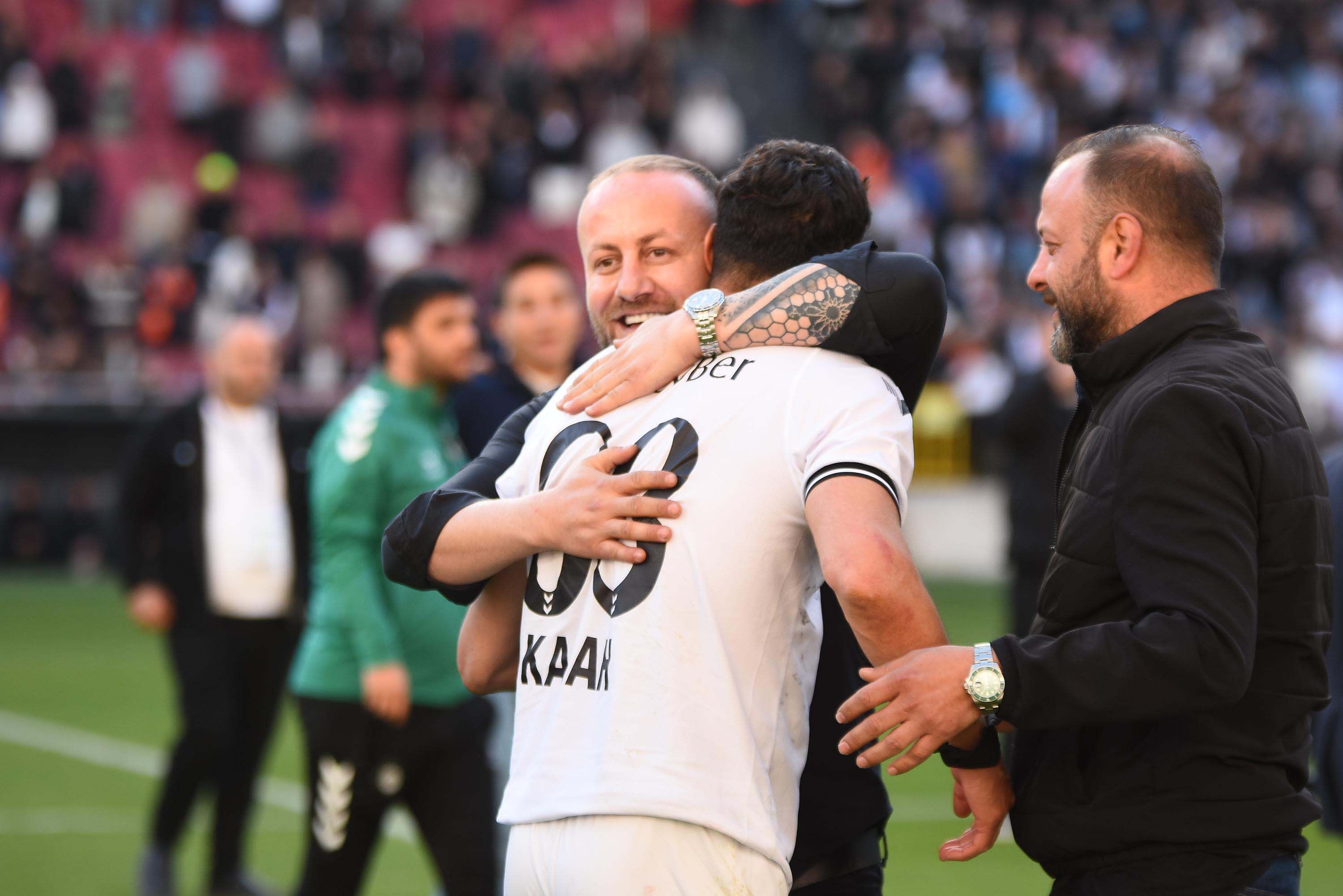 A L T A Y B A S K A N I S I N A N K A N L I D A N V E D A S I N Y A 1277795 380265