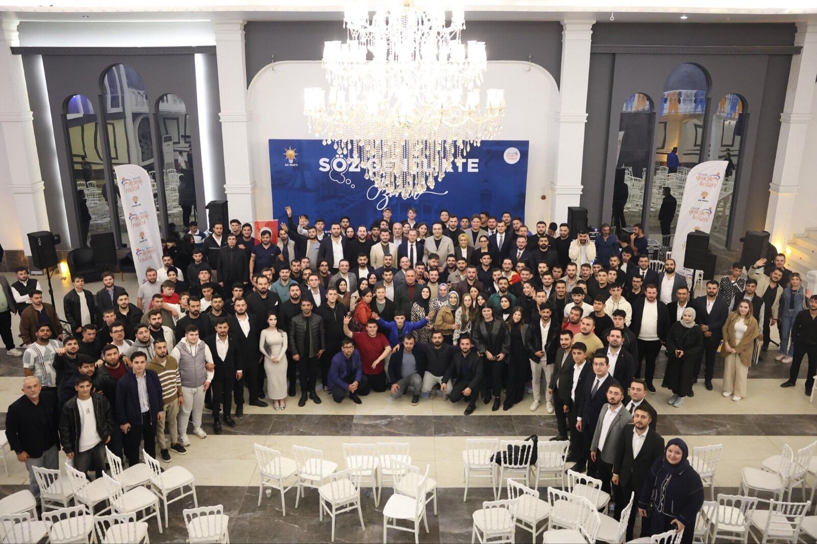 Yönetimde taze kan mesaisi