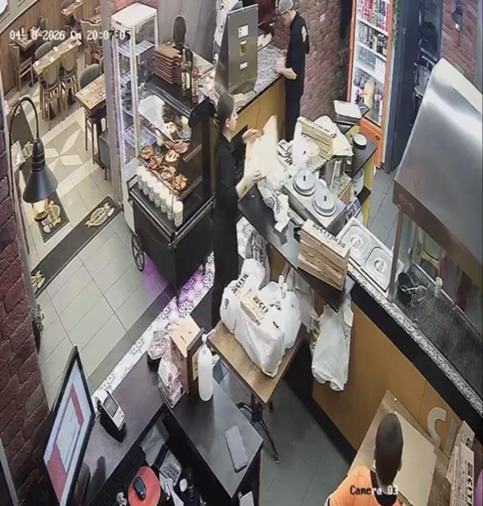 Aynı Kişi Adına 25 Restorandan Sipariş Verildi