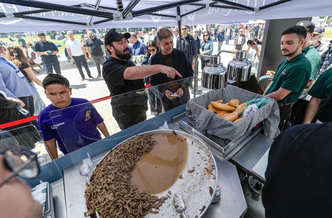 Şeflerden İzmir’e tam not