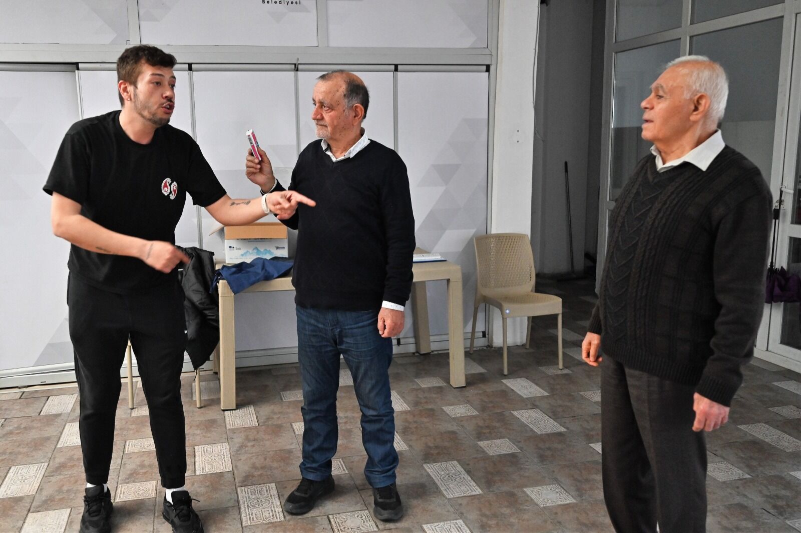 Hayal gücü ve dayanışma duygusu sahneye taşınıyor