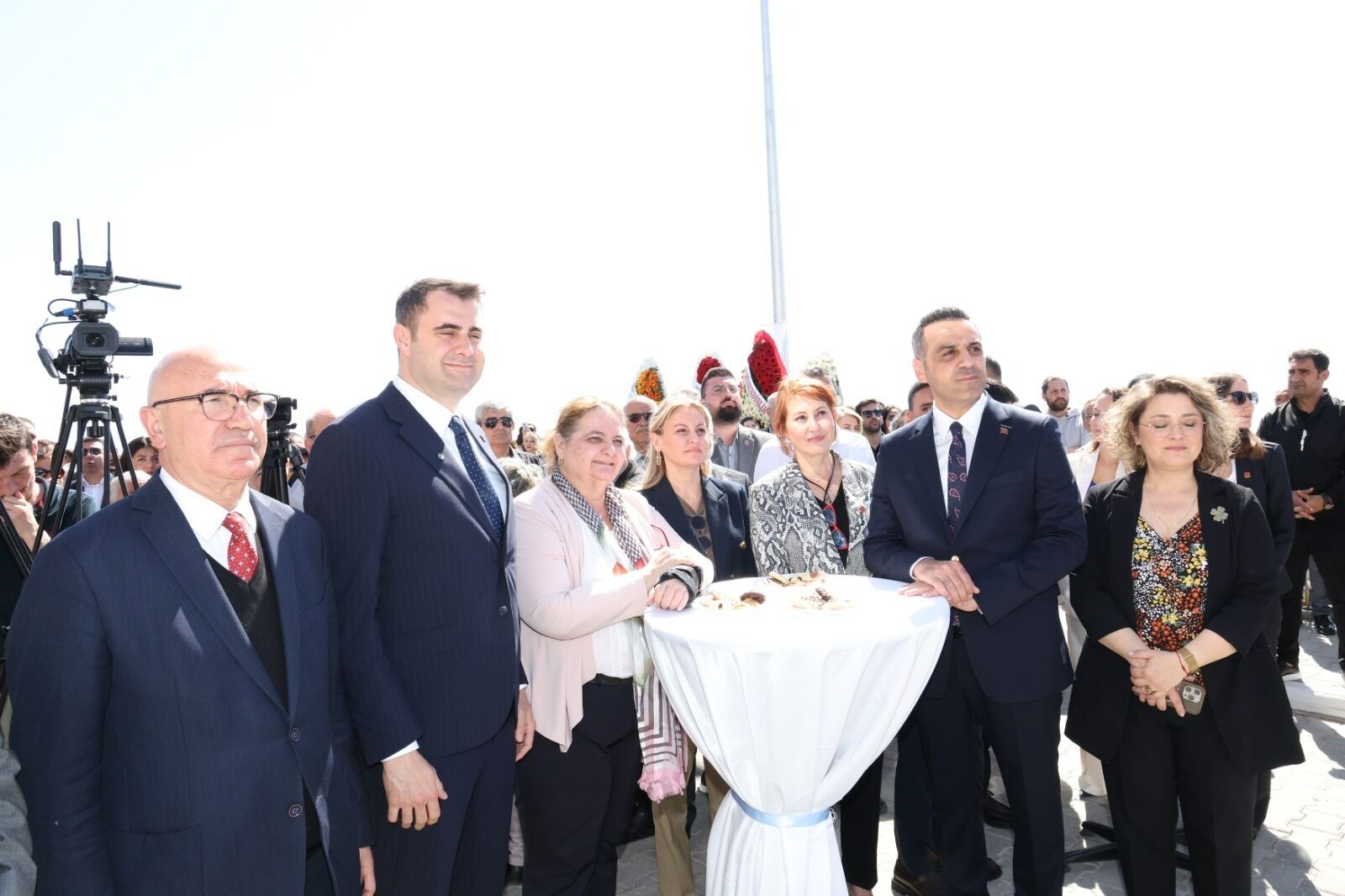 Birçok önemli isim de törende yer aldı 