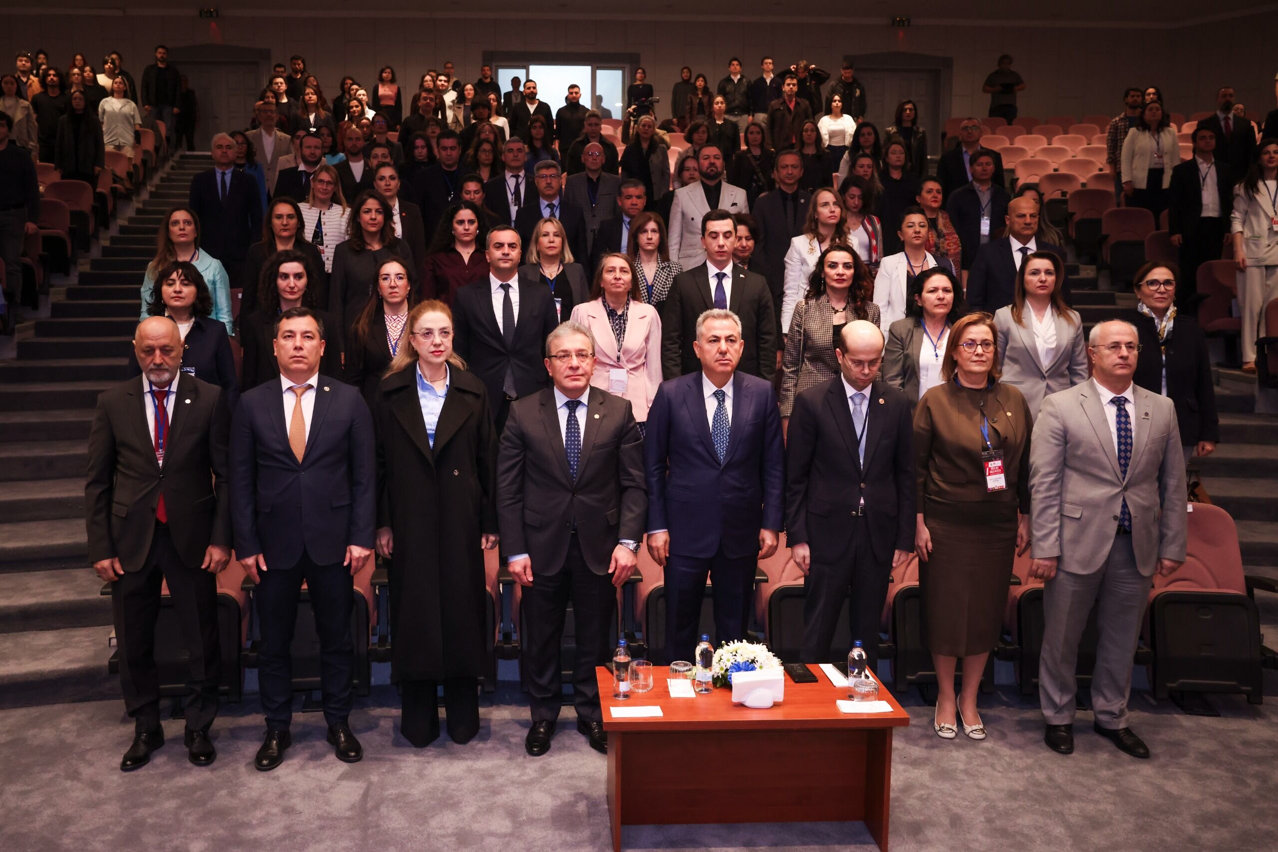 Deü Ev Sahi̇pli̇ği̇nde Uluslararasi Ai̇le Sempozyumu Başladi Güçlü Ai̇le, Güçlü Gelecek (2)