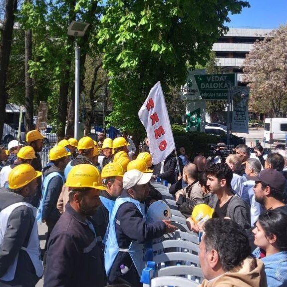 Madencilerin direnişi sürüyor