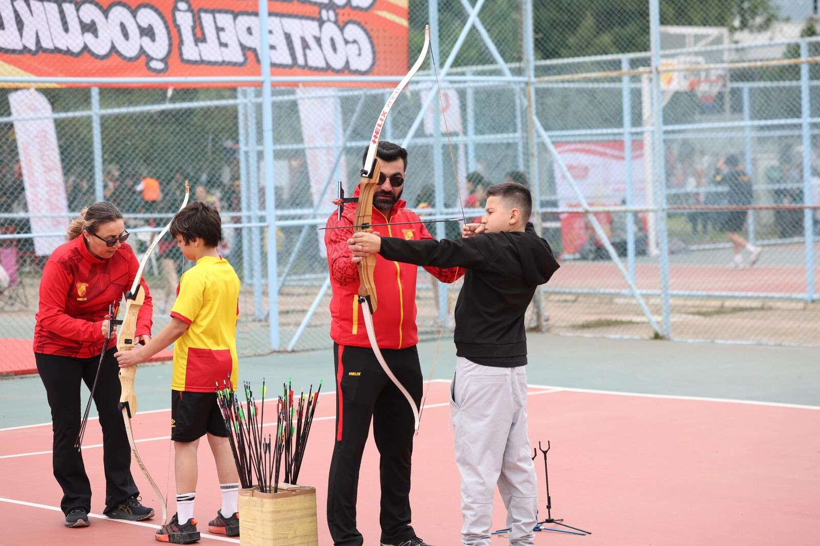 Sahada adım atacak yer kalmadı