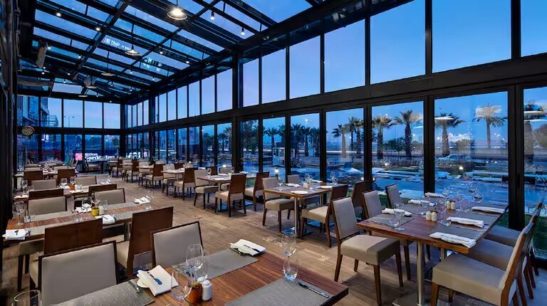 Hilton In Garden Izmir Otel