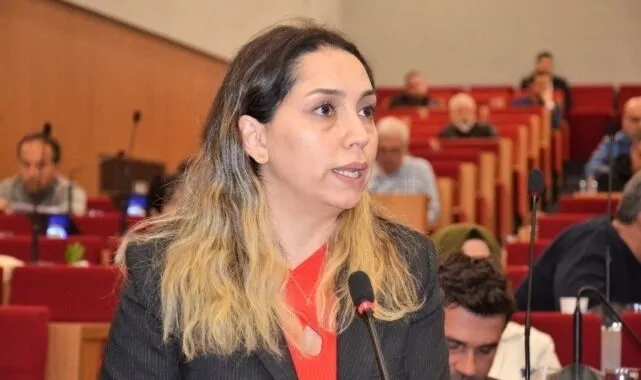 Iktidar Oldugunu Unuttu Muhalefet Yapmaya Kalkti Ak Parti Li Uyeden Dolar Cikisi 1860 2