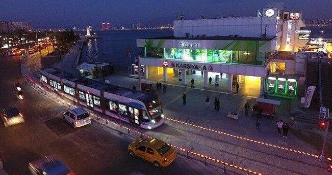 Karşıyaka iskelesi