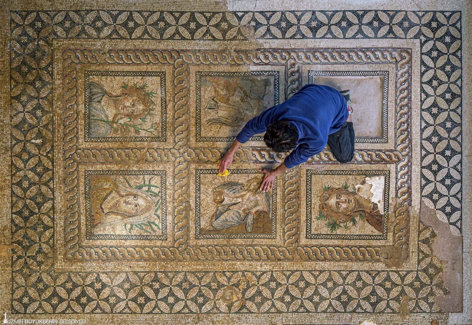 Izmir Arkeoloji Kurulu 1