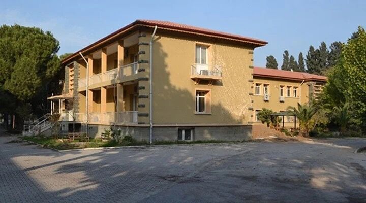 Izmir Bornova Anadolu Lisesi