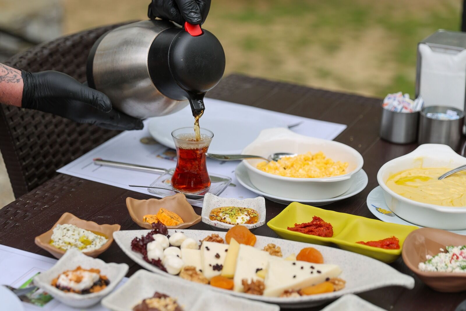 Sofrada ne varsa hepsi taze