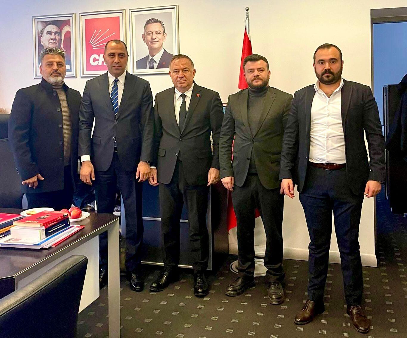 Başkan Tugay semte bile uğramıyormuş 