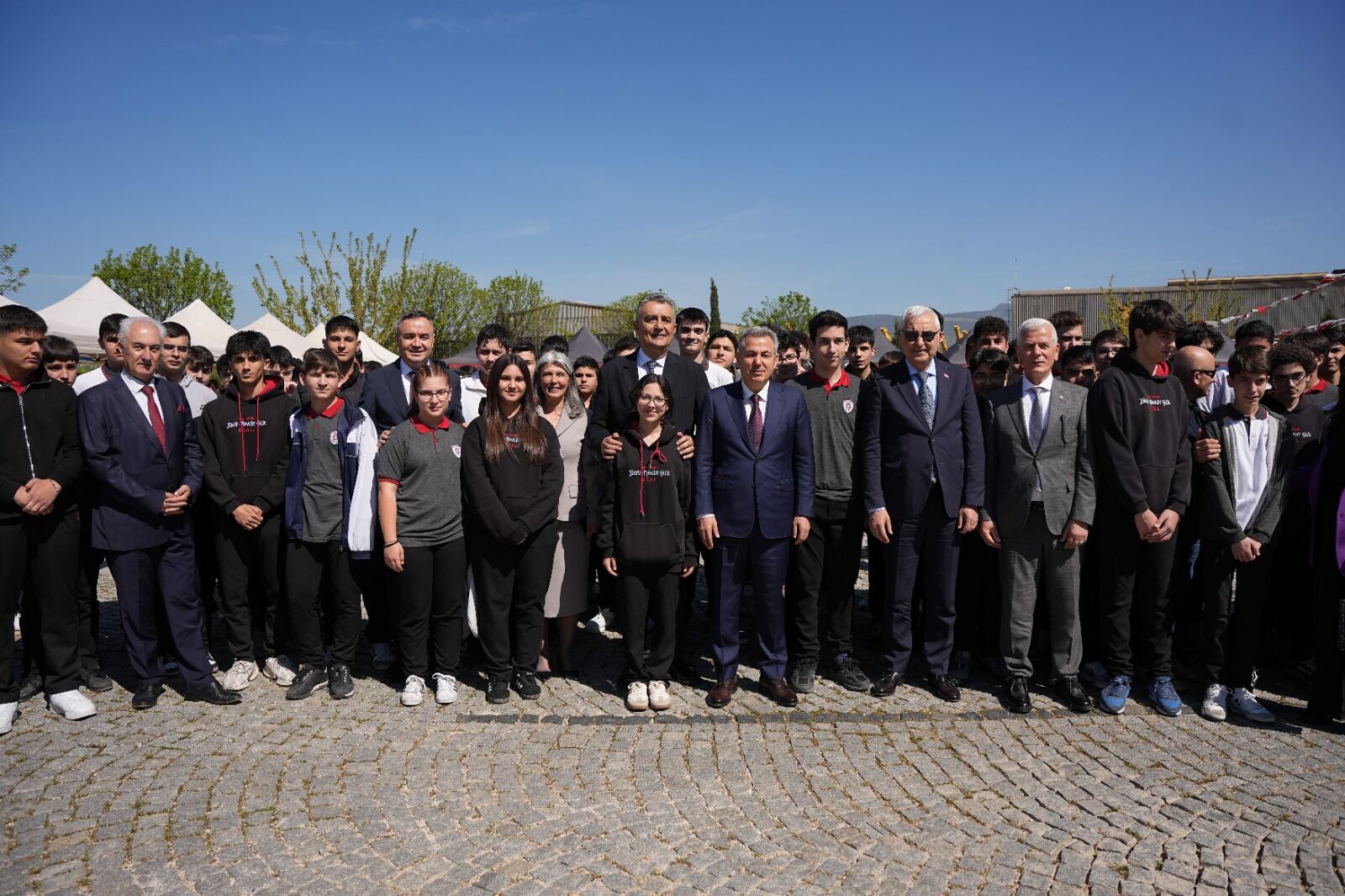 Farklı bakış açıları da sunuldu