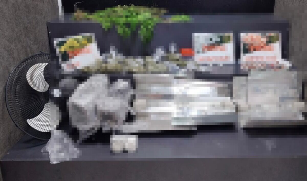 Ev resmen yasaklı madde yuvası çıktı