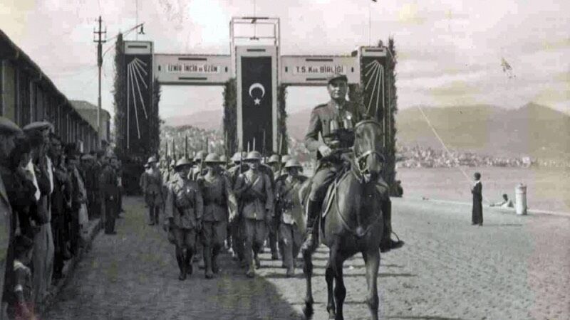 Izmir Kurtulus Fotograflari