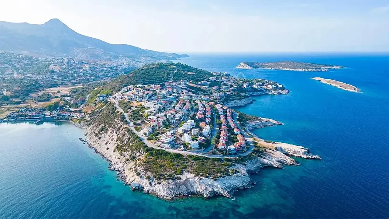 Izmirin Sakin Cenneti Karaburunun Mahalleleri