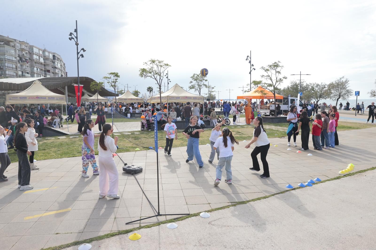 Kimse bir an bile durmadı