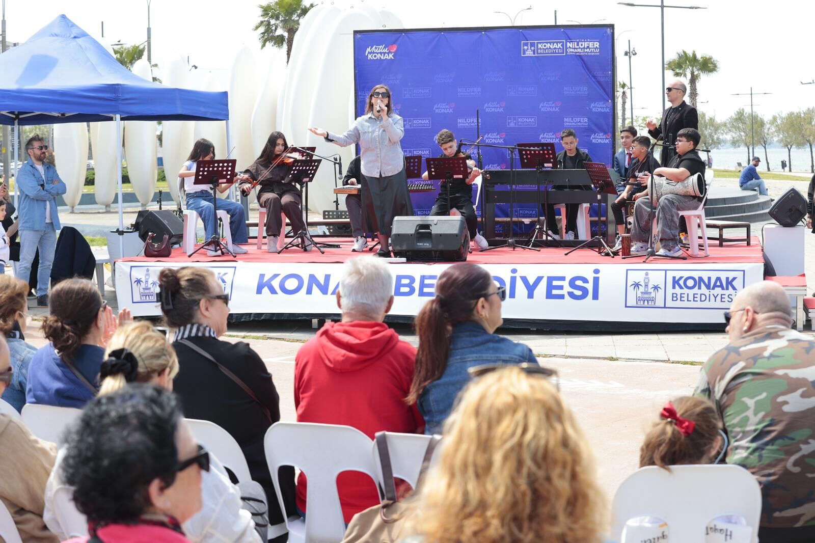 Kimse bir an bile durmadı