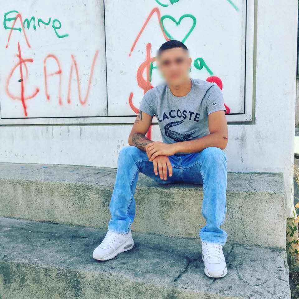 Saldırganın sendeleyerek kaçtığı anlar kameralara yansıdı