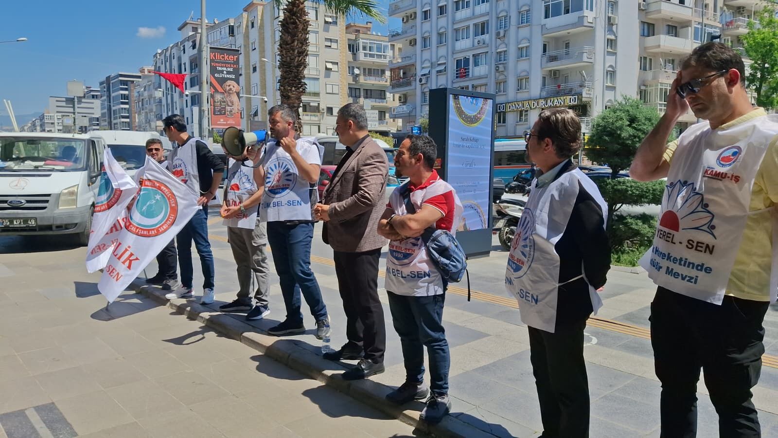 Karşıyaka 30 Nisan Memur (4)