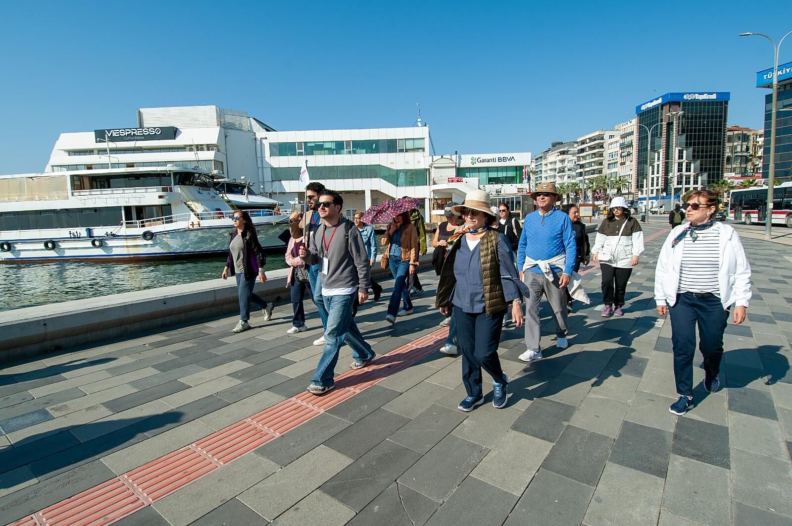 Karşıyaka Gezi (1)