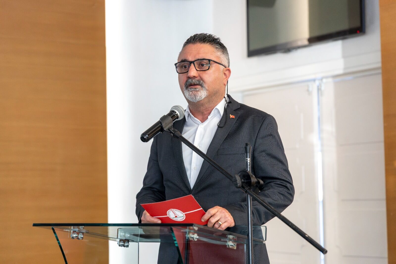 Bir ay boyunca amansız mücadele