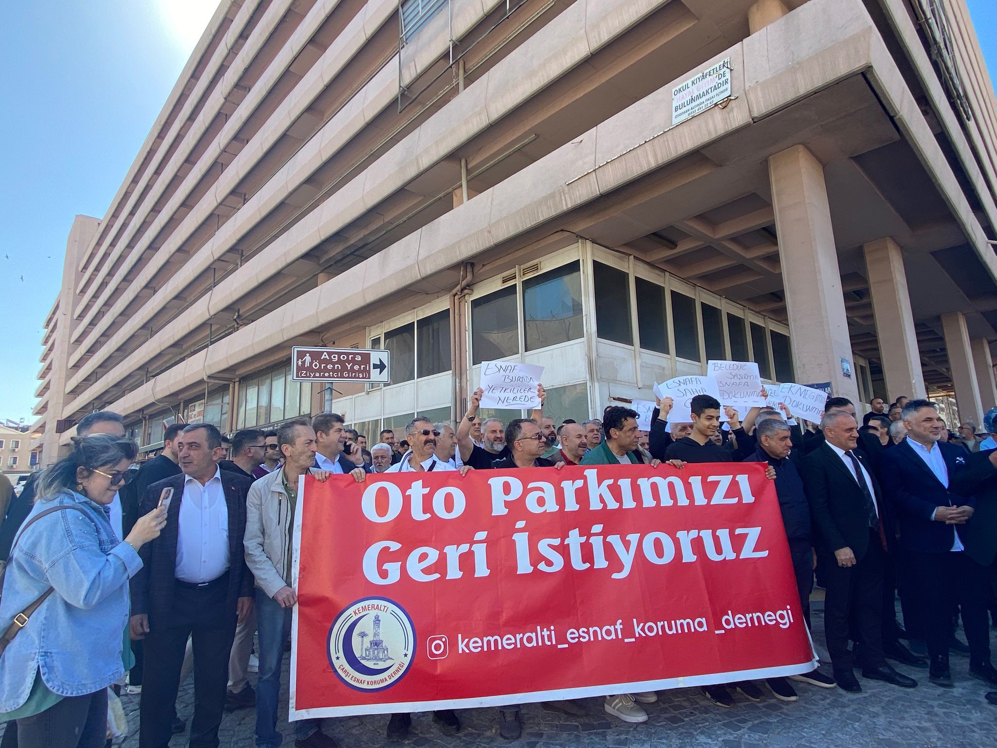 Kemeraltı Esnafı bugün eylem yapmıştı 