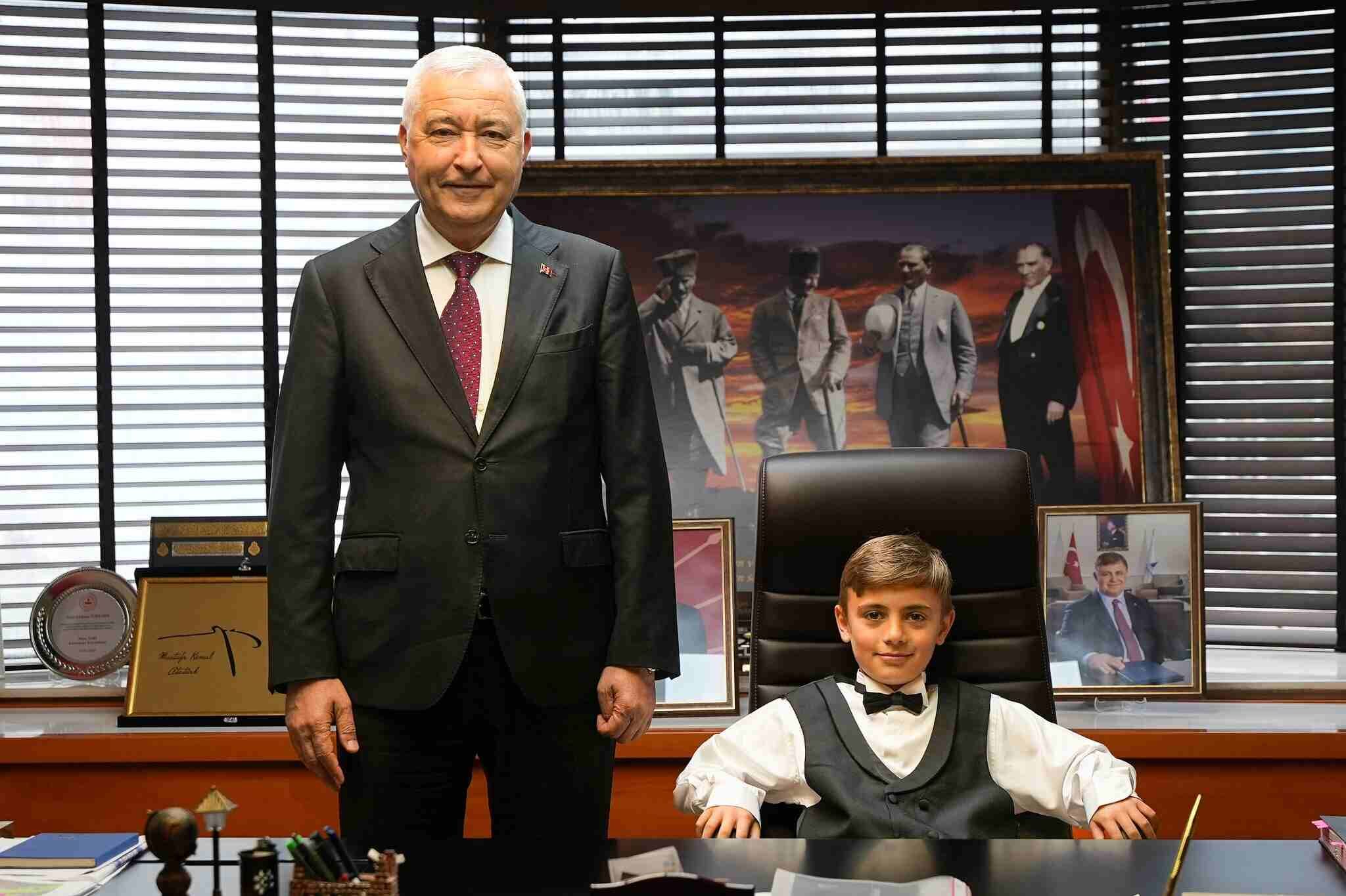 Türkmen koltuğu devretti