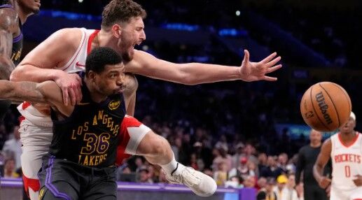 Alperen Şengün ve Marcus Smart