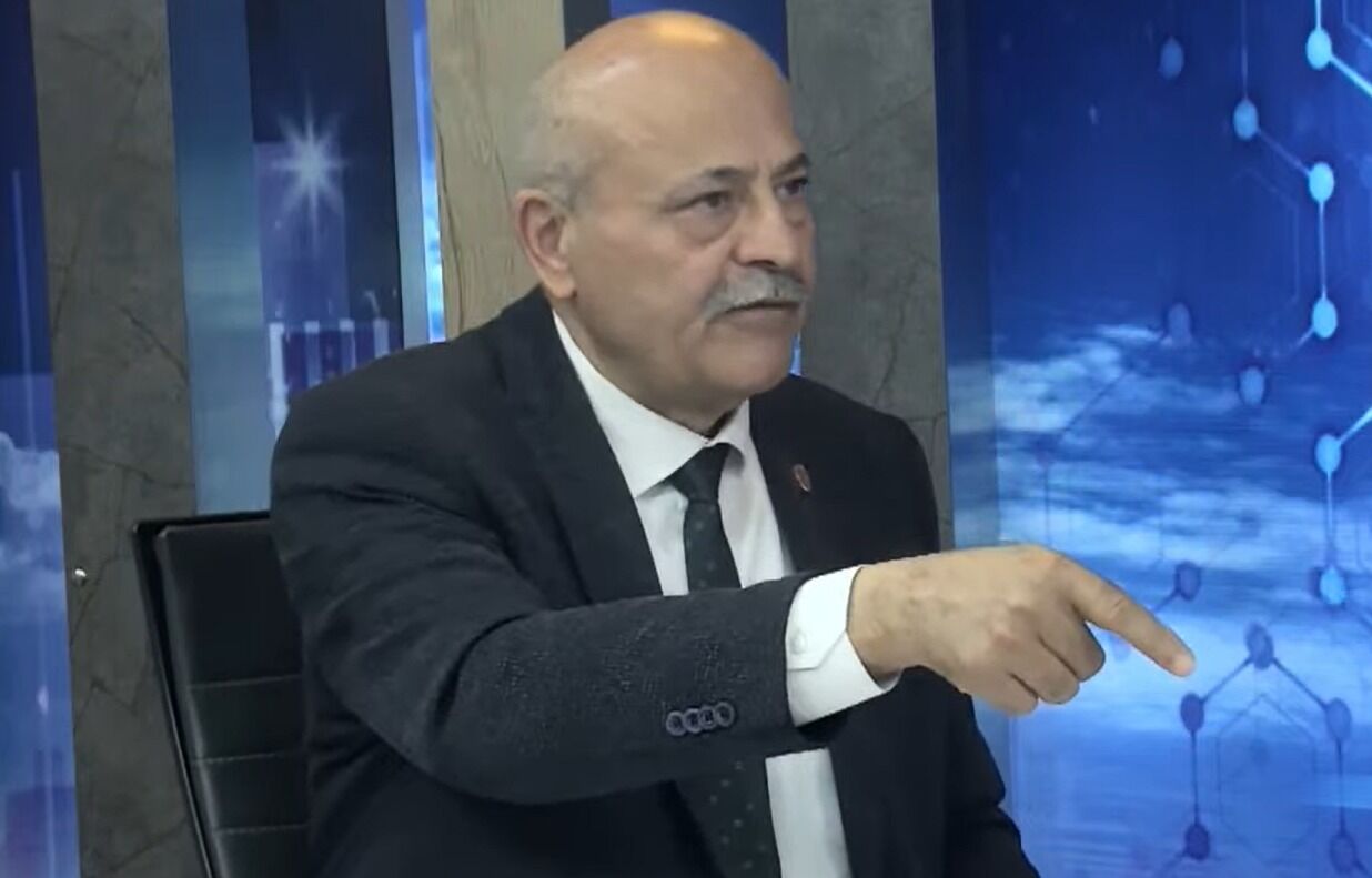 "Körfez üzerinden tiyatro oynanıyor"