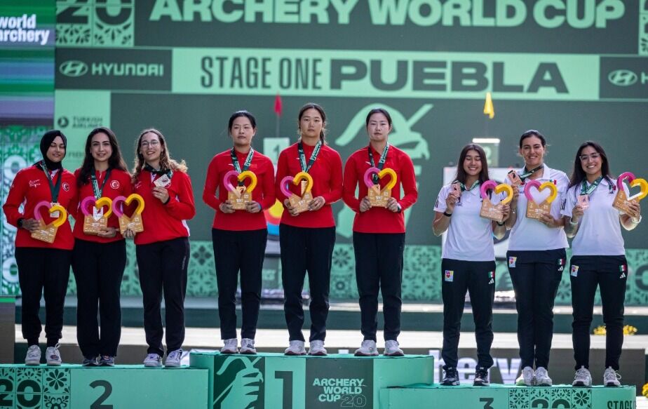 Meksika’da rakiplerini ezip geçtiler