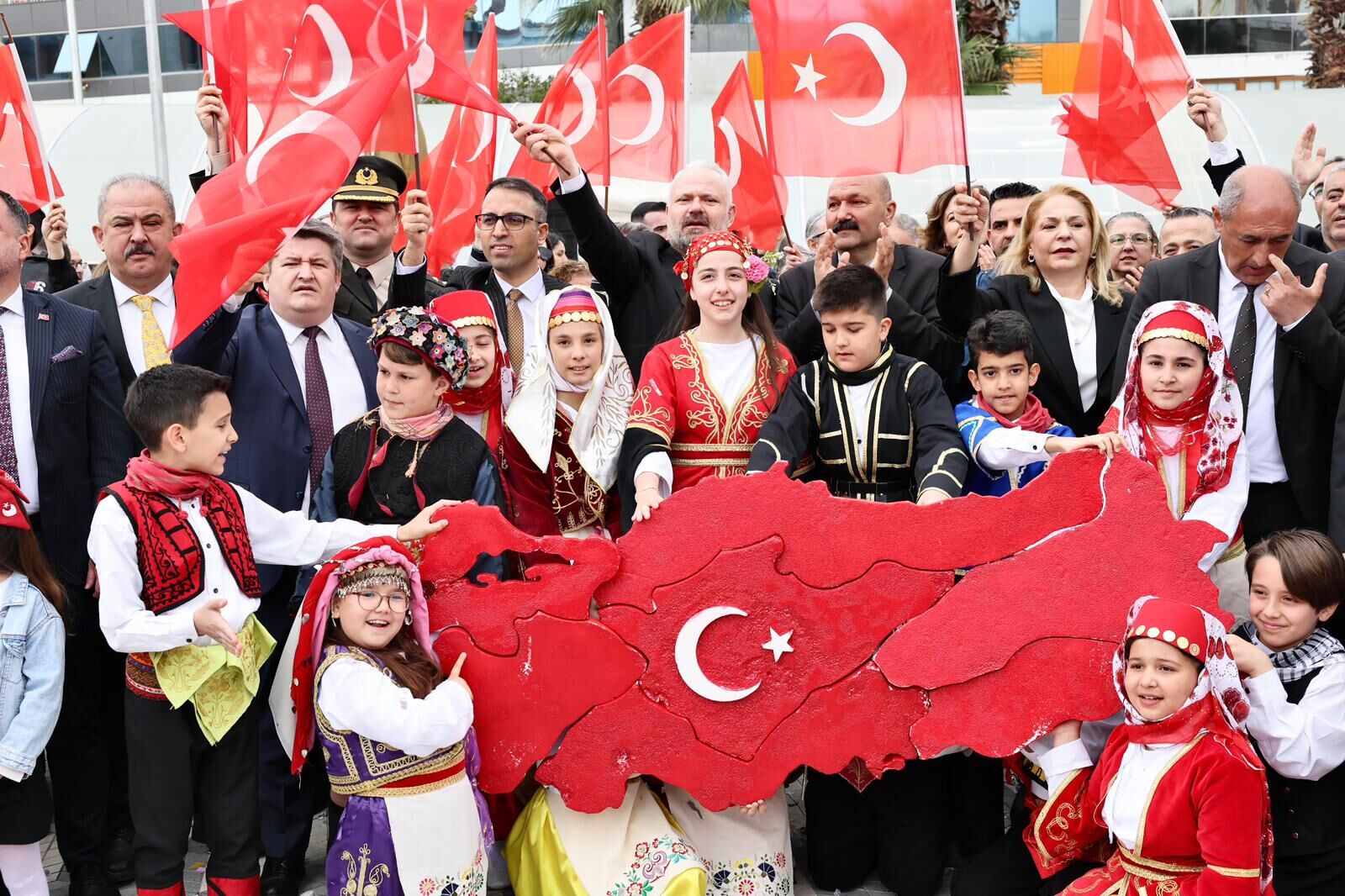 Menemen 23 Nisan (3)