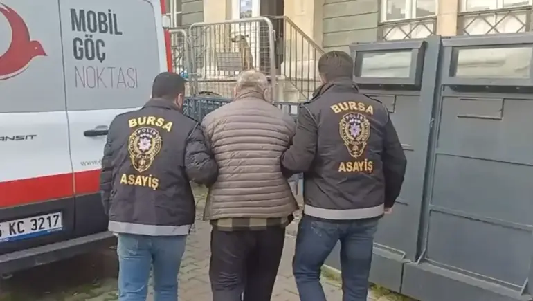 Tanınmamak Için Ameliyat Olan Katil 1