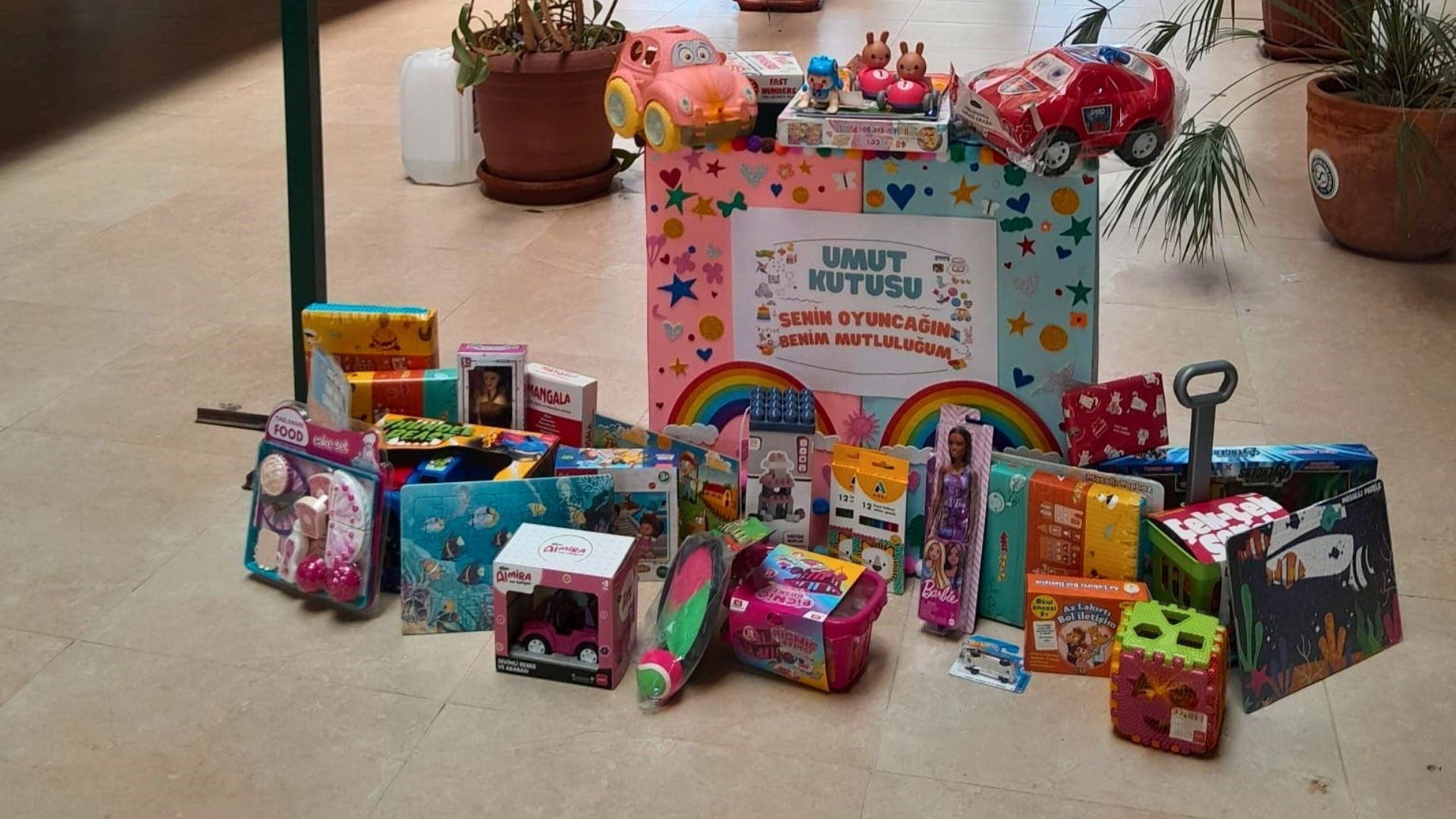 +++“Umut Kutusu Senin Oyuncağın, Benim Mutluluğum” (3)