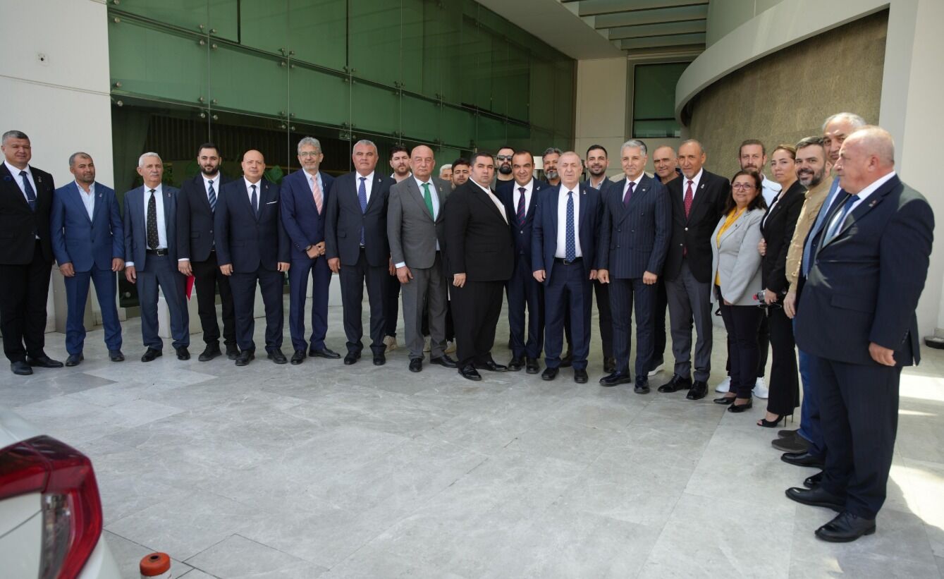 Hediye takdim edildi 