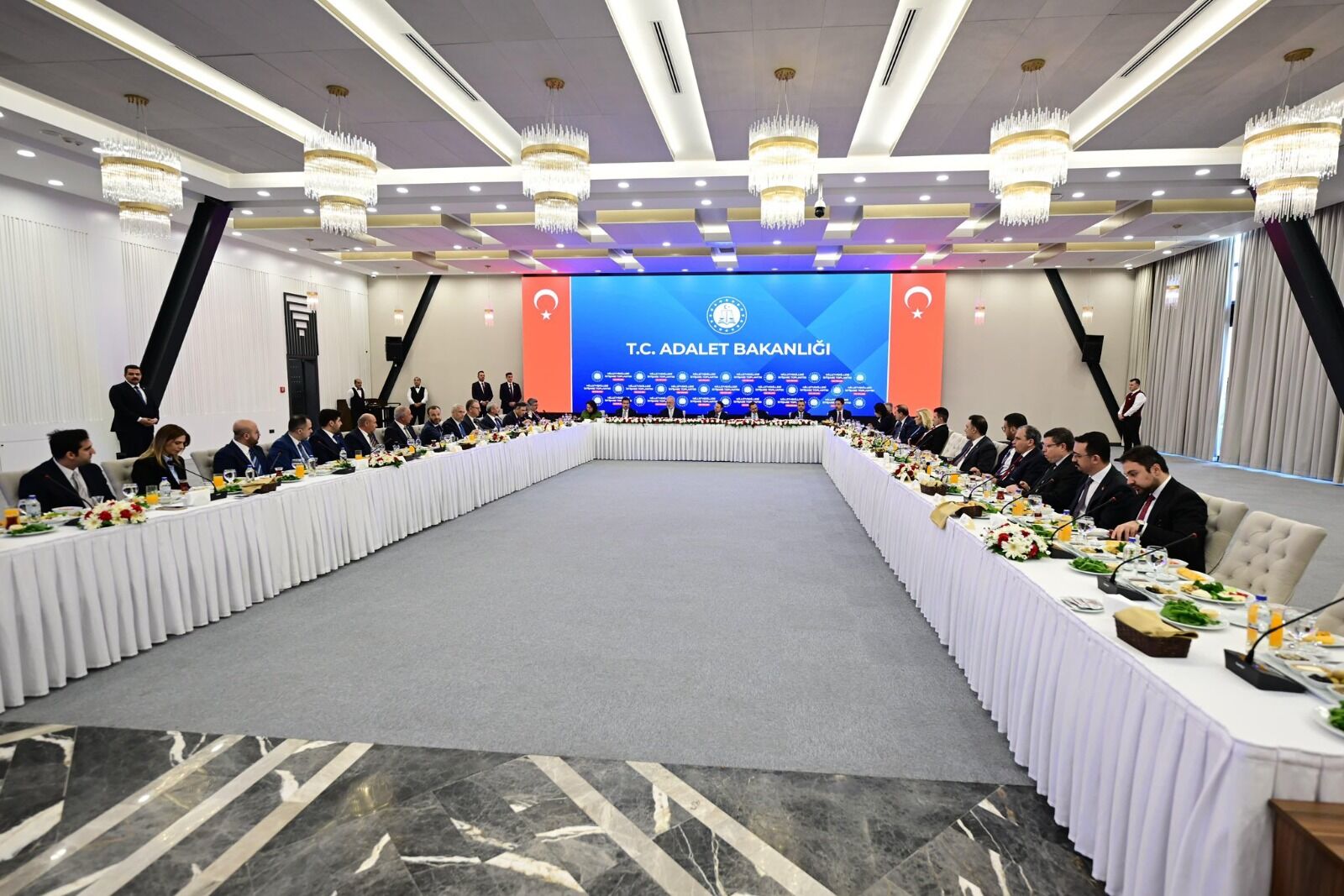Yatırımlar ve yeni projeler mercek altında