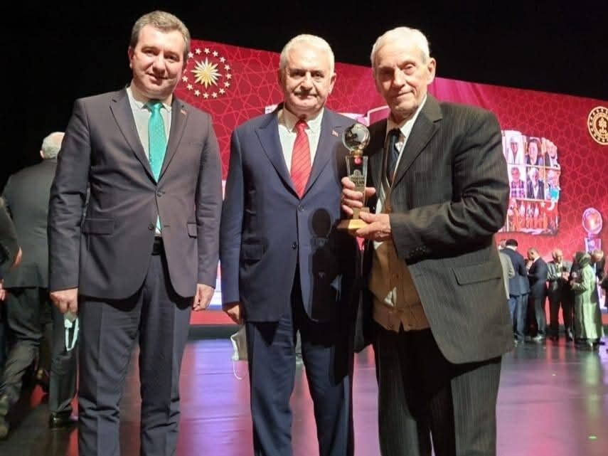Bergama'da Bir Devir Kapandı... Parşömenin Ustası İsmail Araç Hayatını Yitirdi (3)