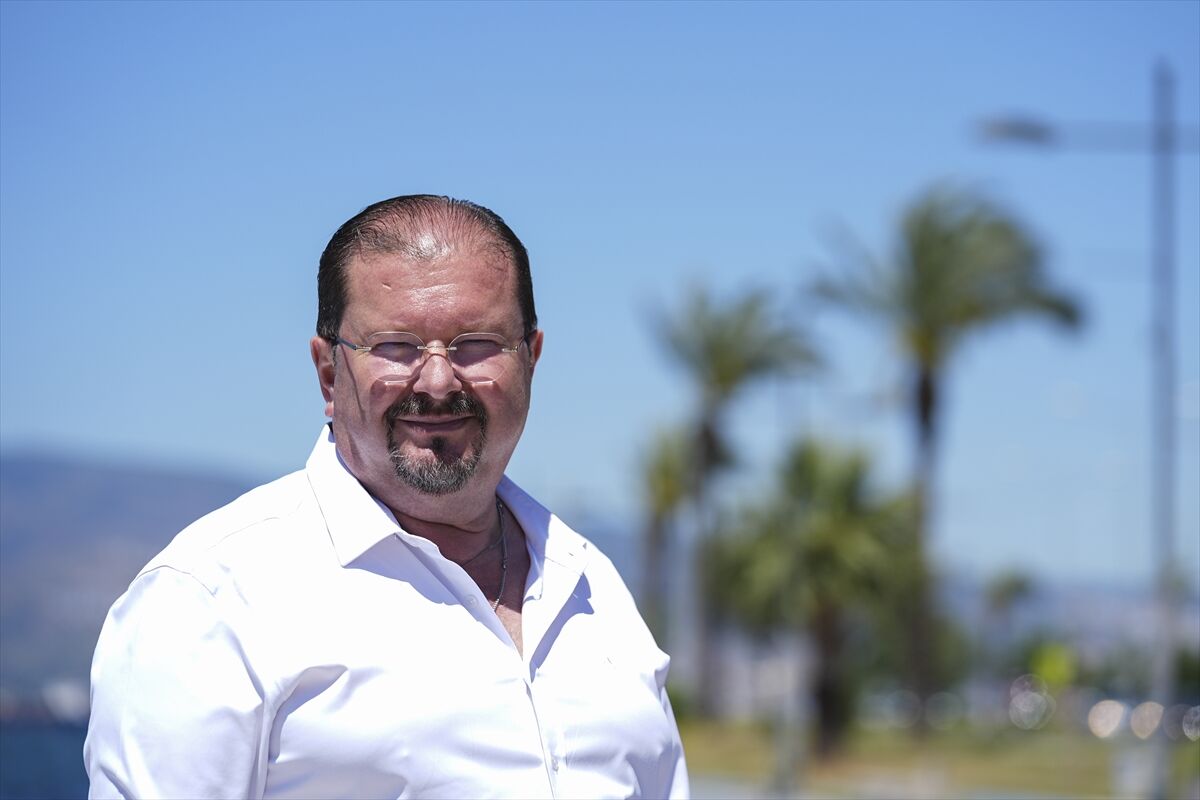 İlk üç gün otellerde iğne atsan yere düşmedi