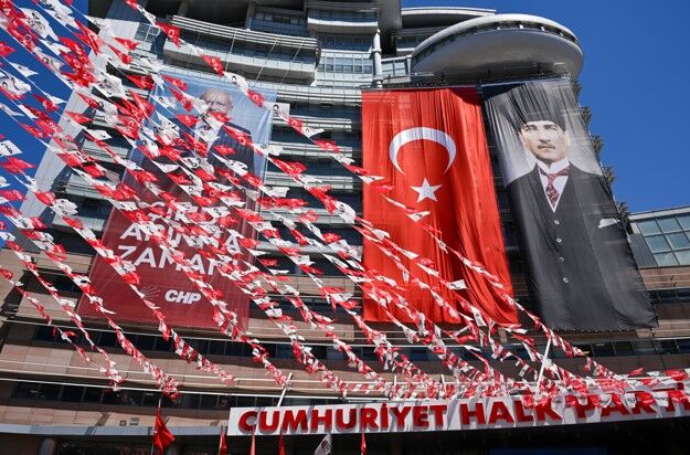 CHP'de kurultay bilmecesi sürüyor