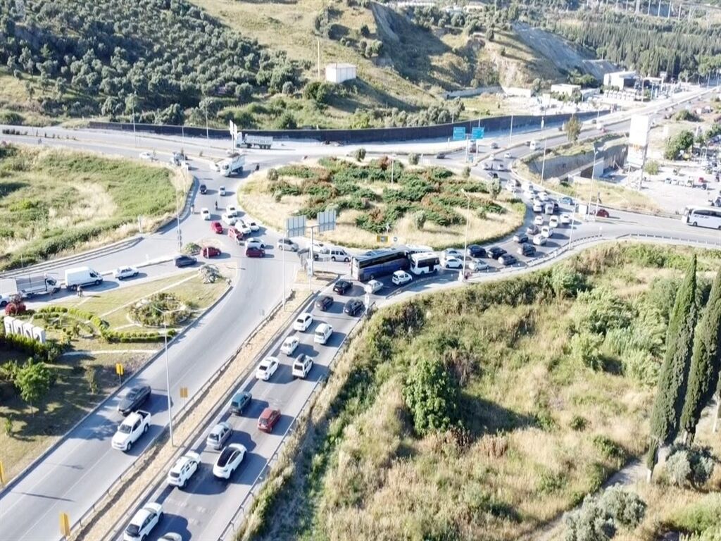 İzmir’de trafiğin daha sakin olduğu ilçeler hangileri? Ulaşım yoğunluğunun az olduğu bölgeler