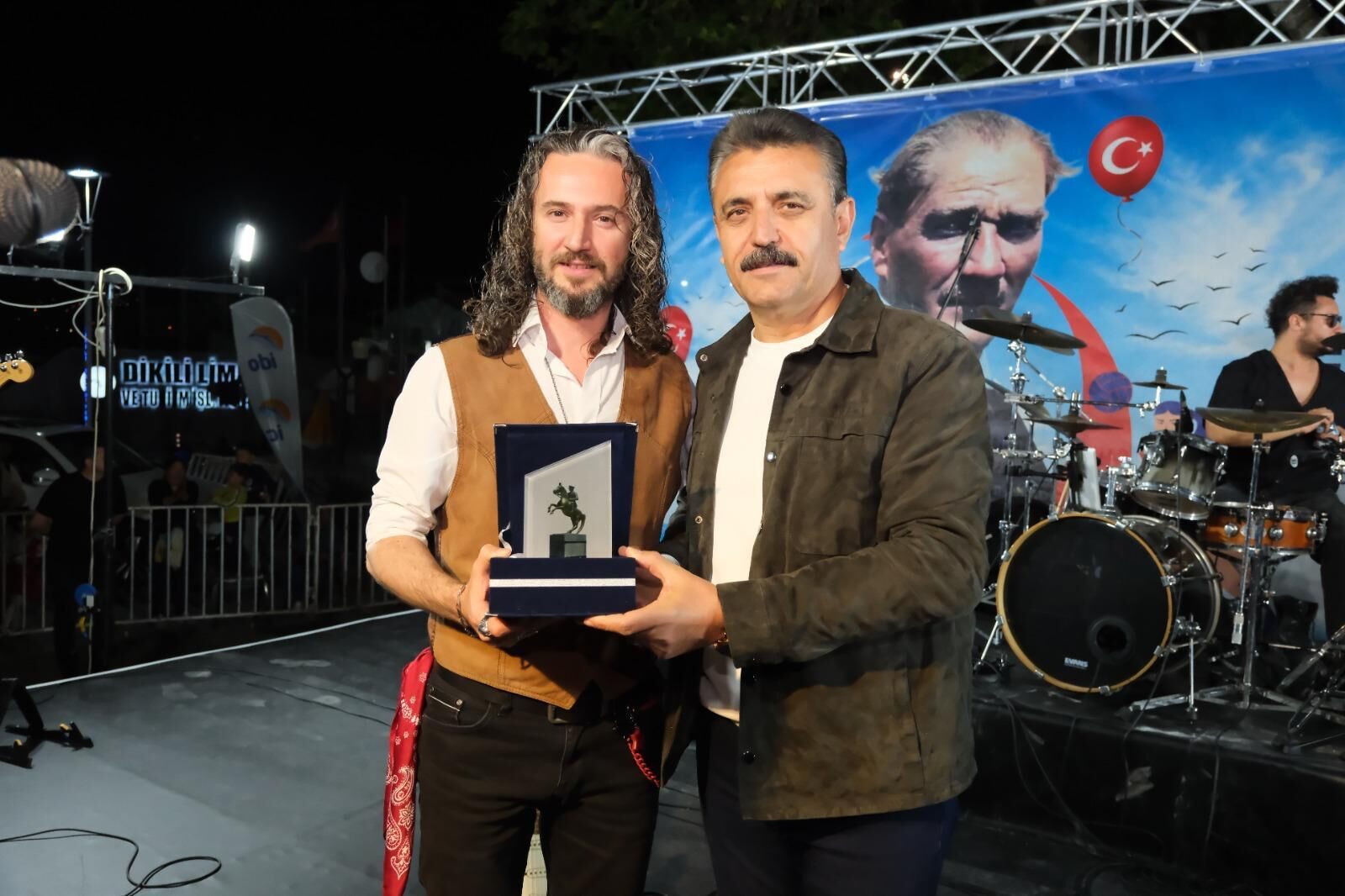 Cumhuriyet Meydanı’nda Serkan Yıldız rüzgarı
