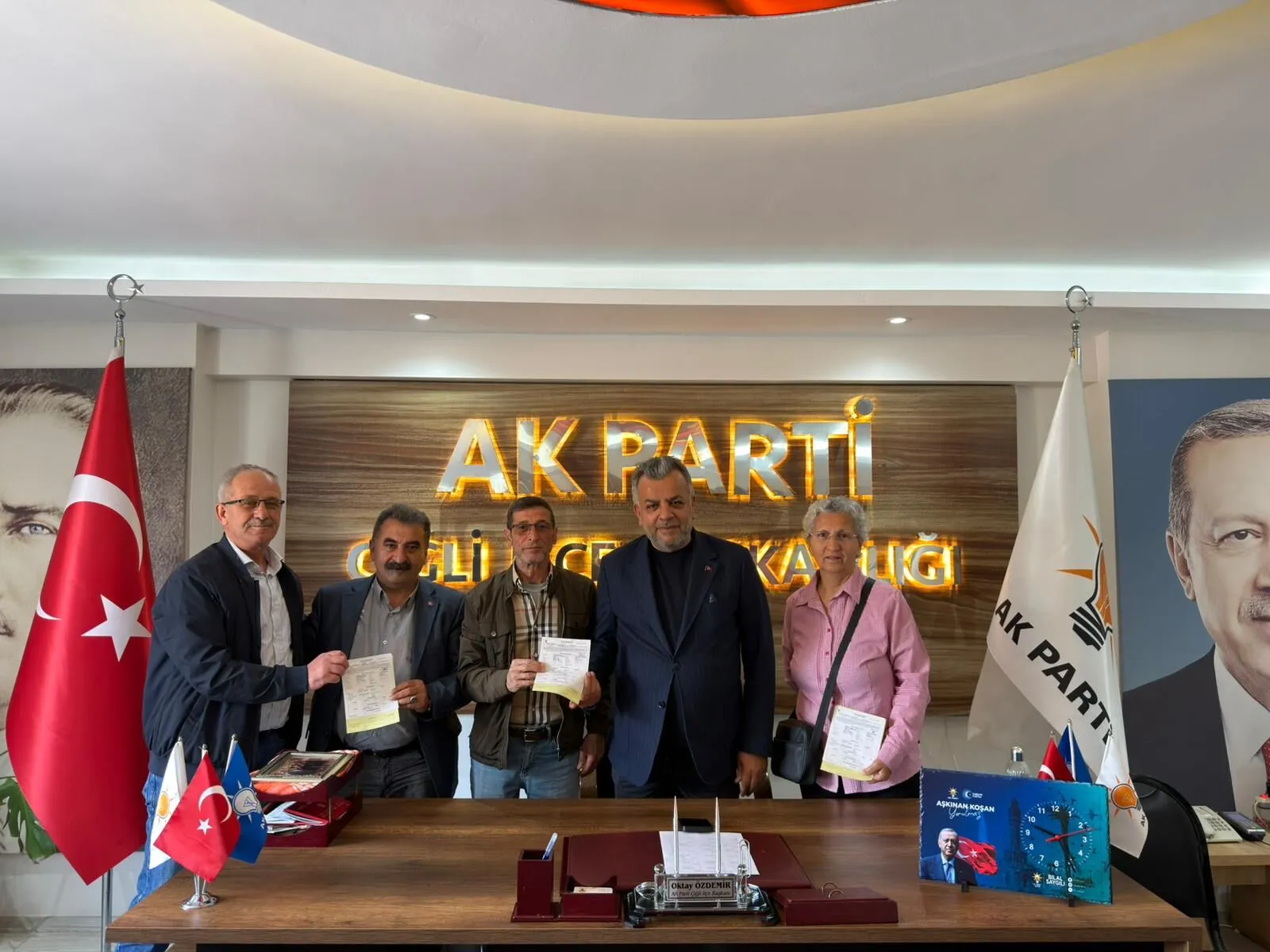 “Ağlayanların değil iş yapanların partisine geçtim”