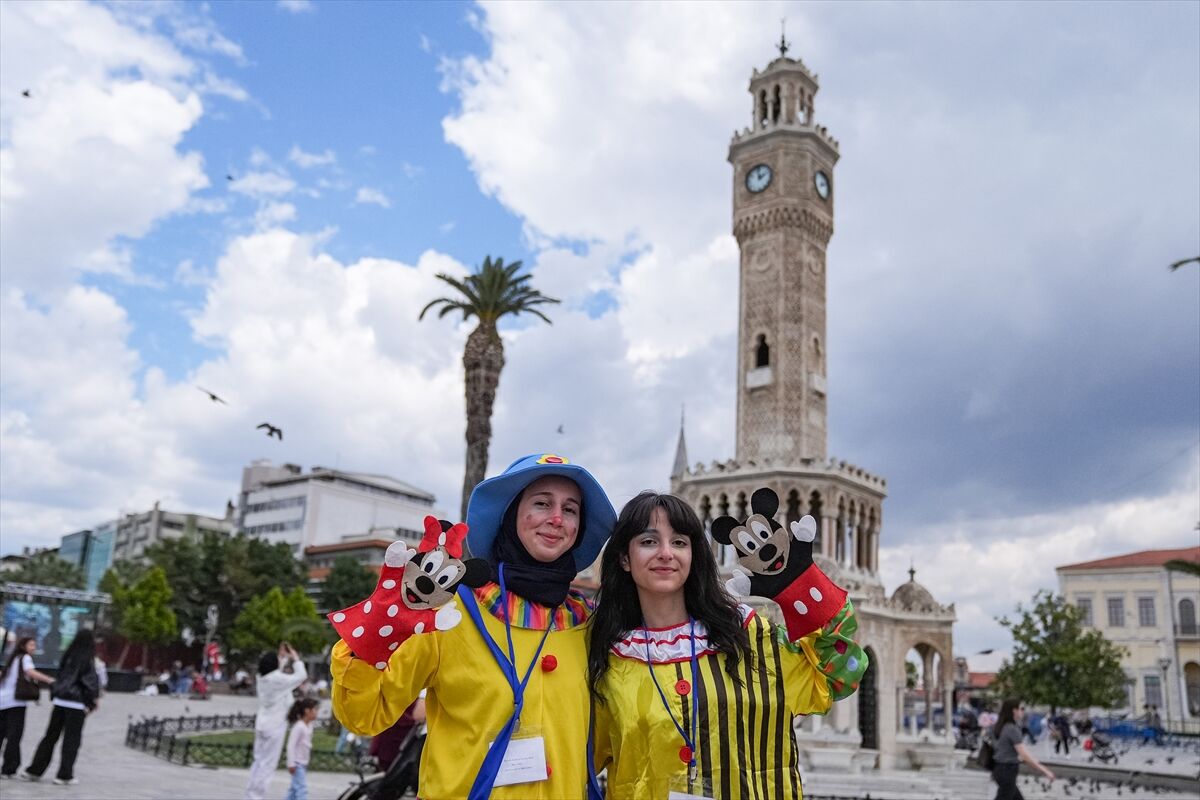 Sınıflardan çıkıp iş dünyasına adım attılar
