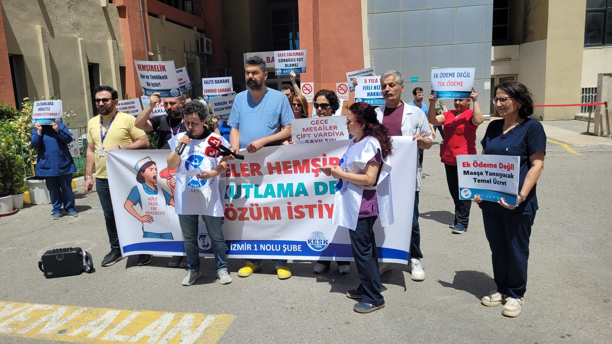 Hemşire Ebe