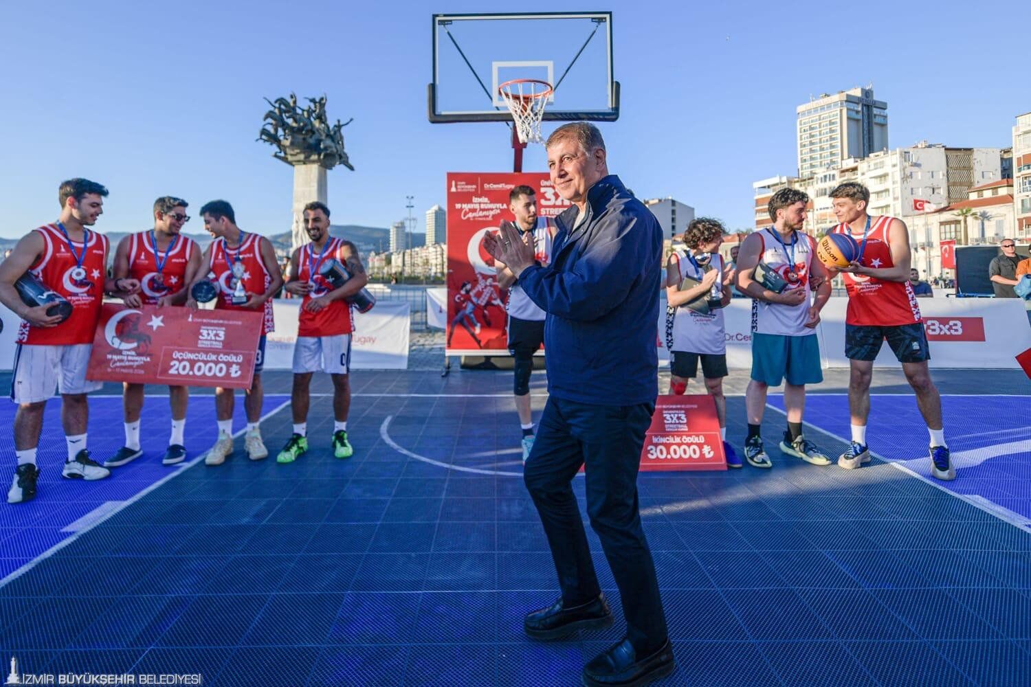 Izmir Basketbol 3